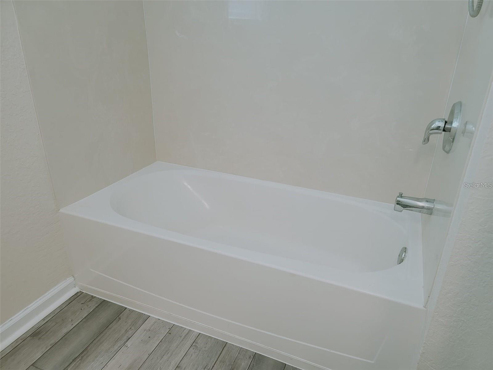 Image 16 of 22 For 6402 Cava Alta Drive 306