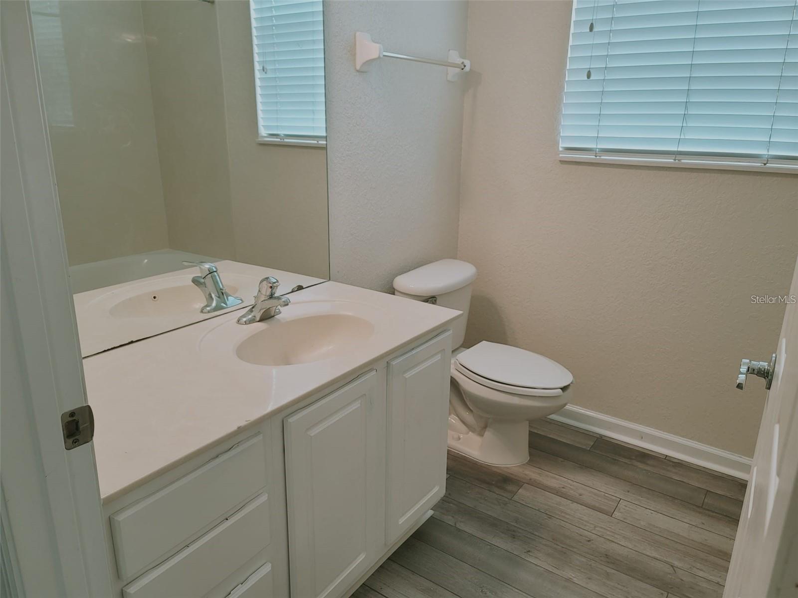 Image 17 of 22 For 6402 Cava Alta Drive 306