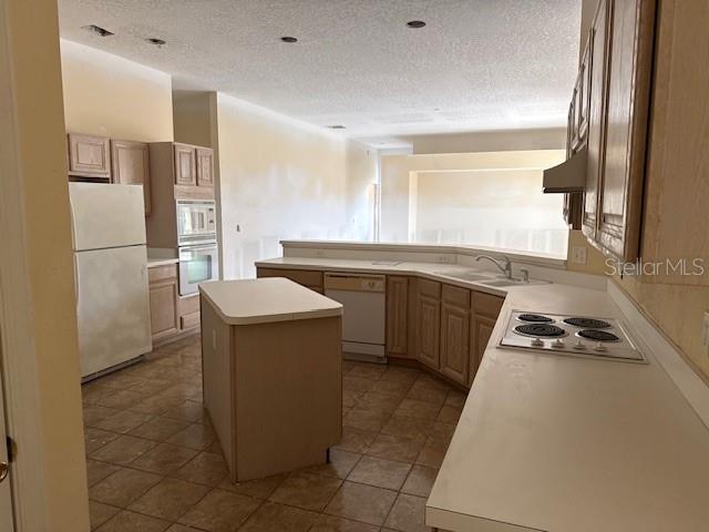 Image 4 of 17 For 329 Boxwood Drive