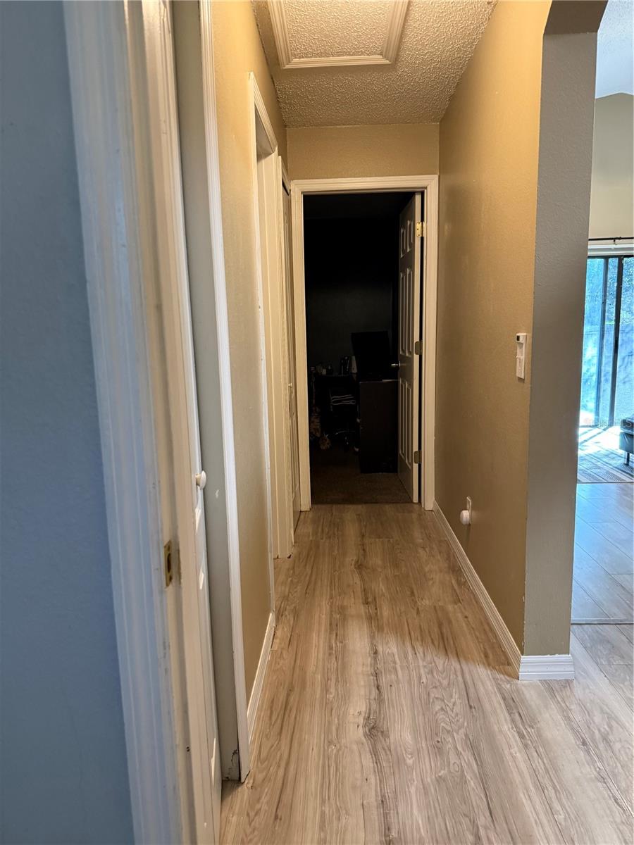 Image 11 of 24 For 300 Heritage Estates Lane