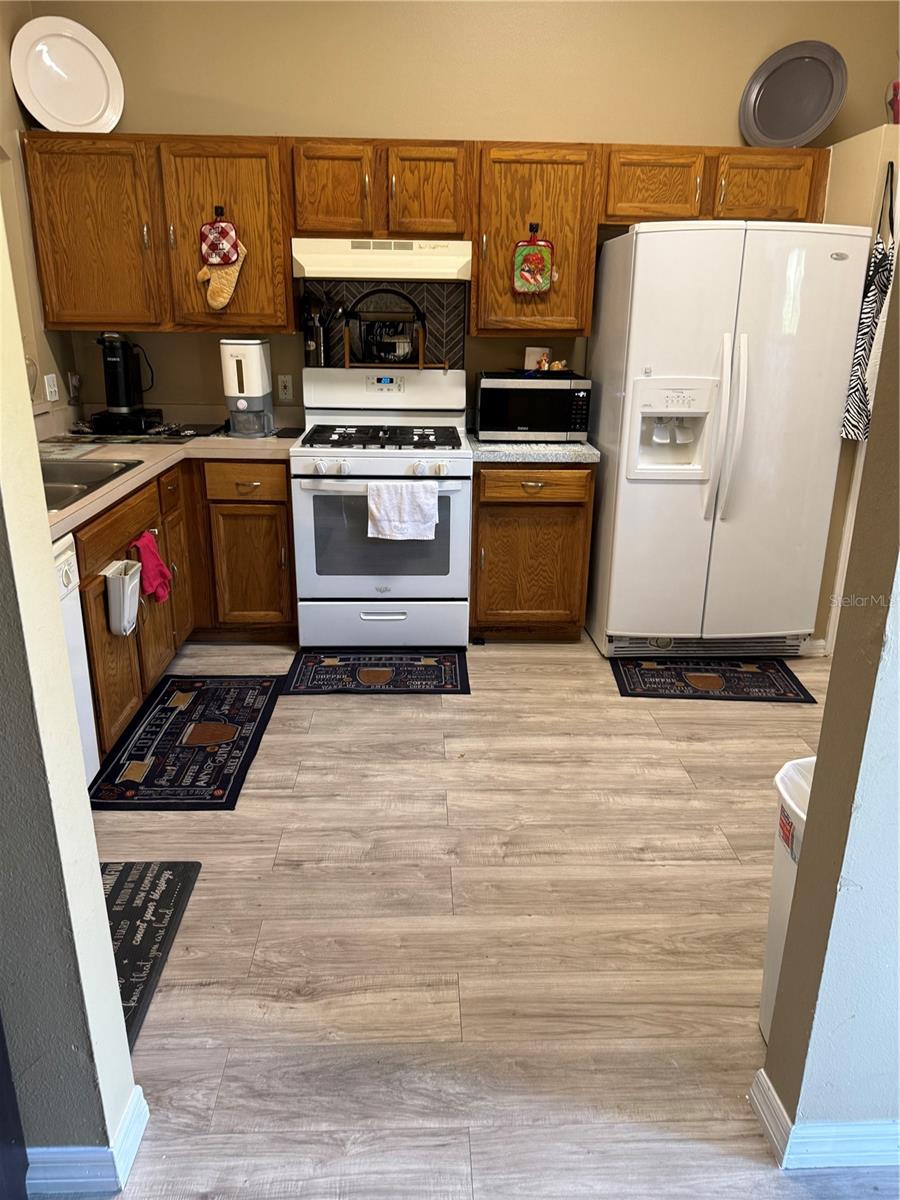 Image 2 of 24 For 300 Heritage Estates Lane