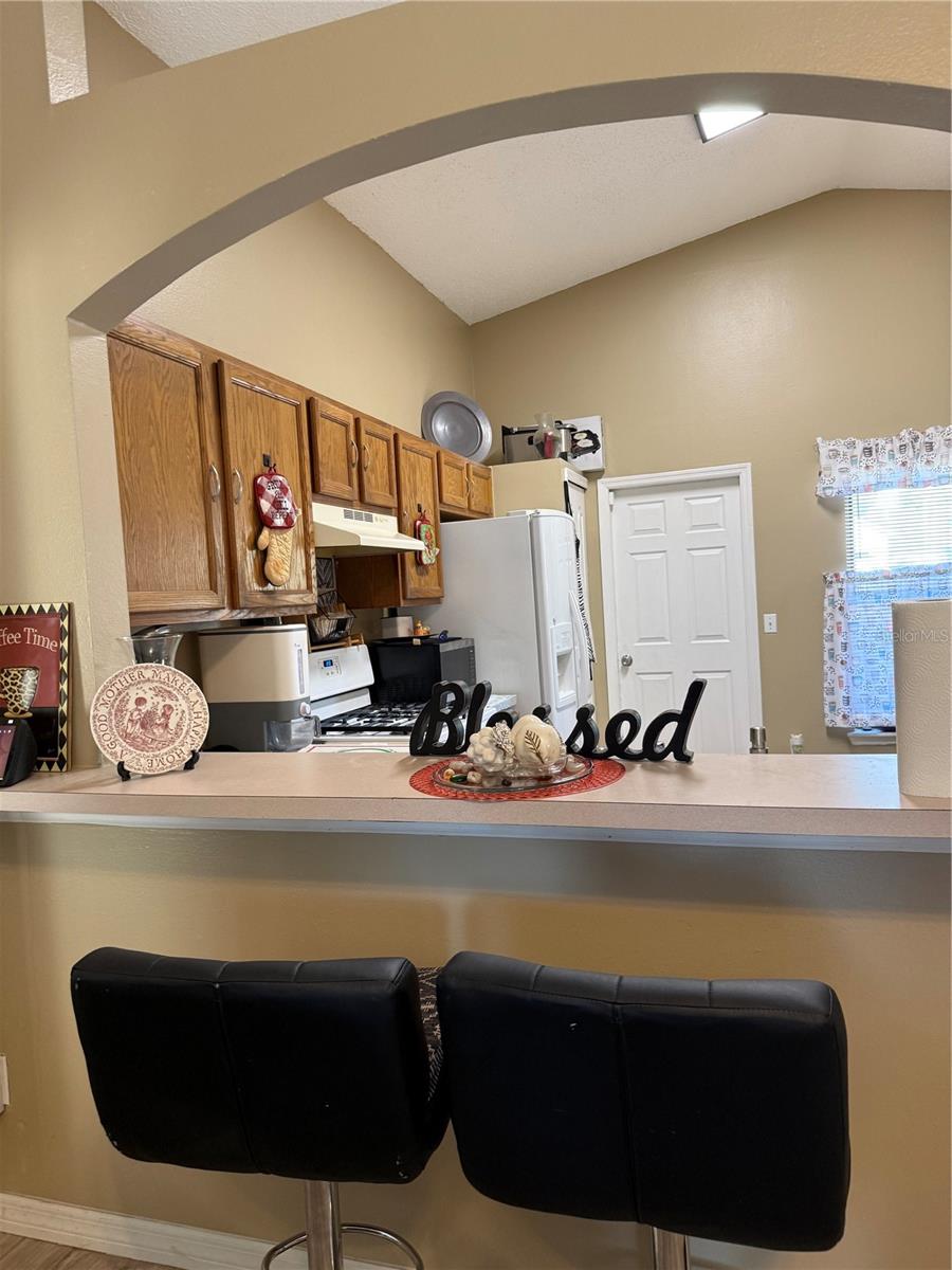 Image 4 of 24 For 300 Heritage Estates Lane