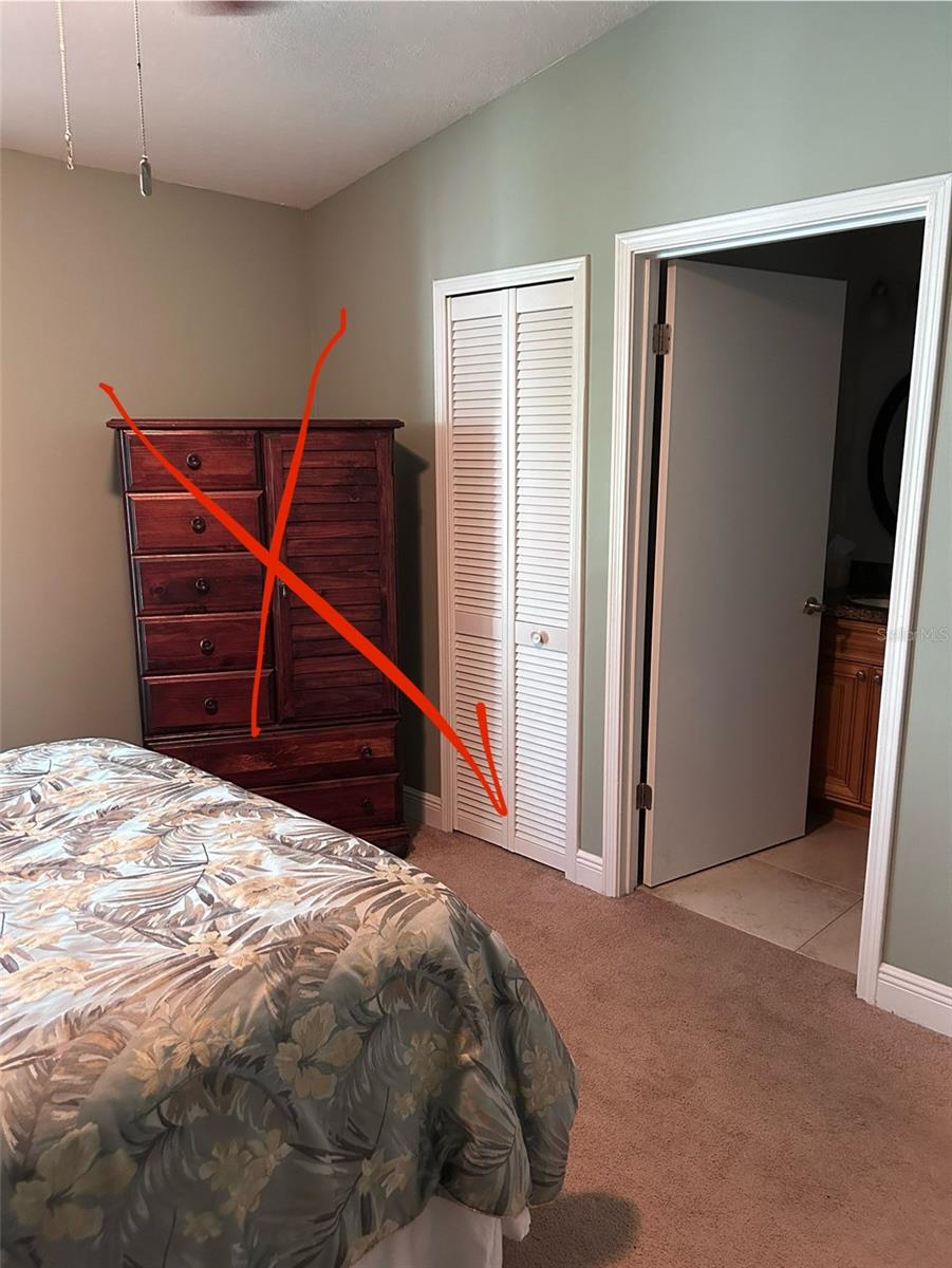 Image 11 of 13 For 7667 Wickham Road 920