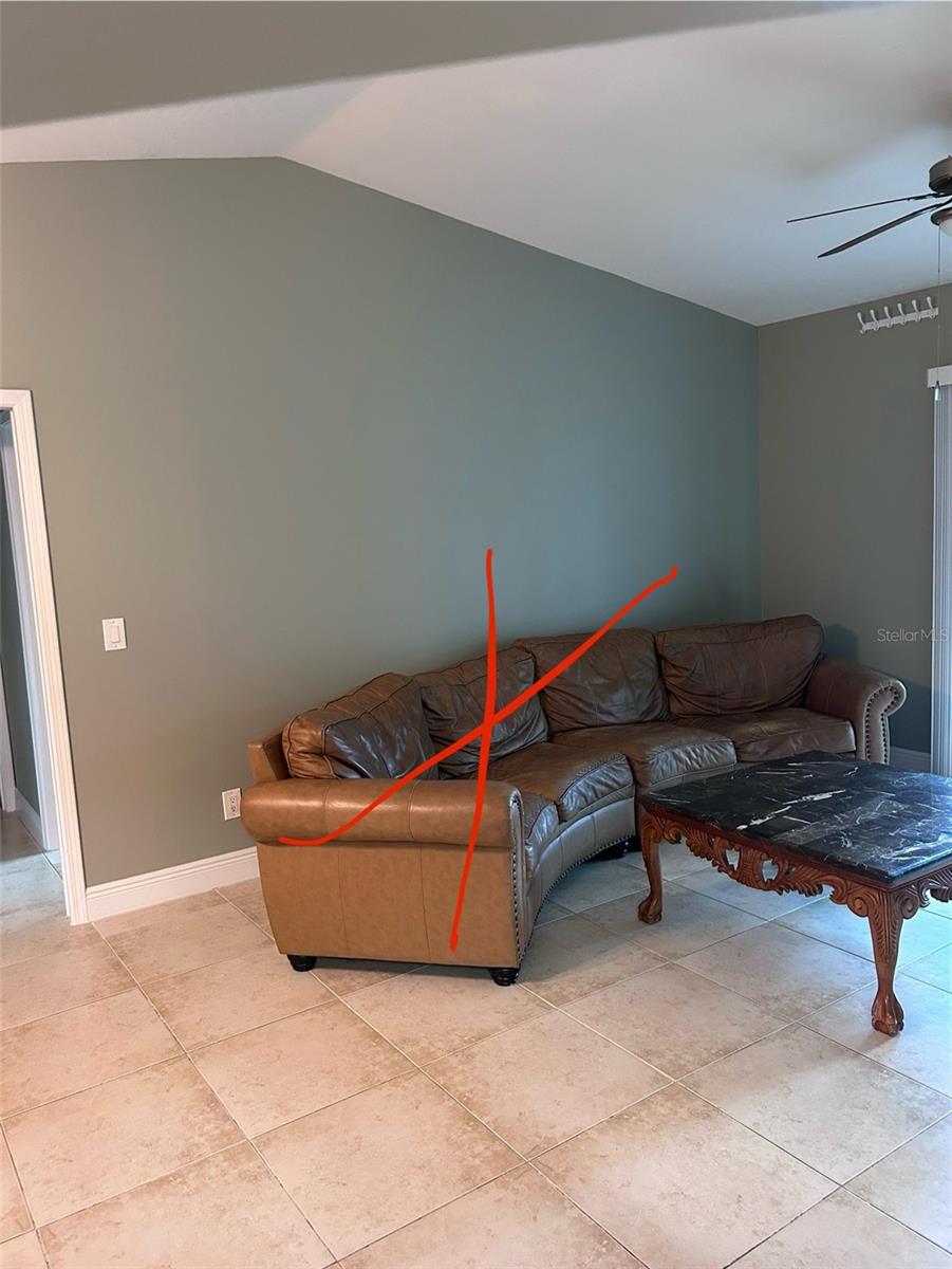 Image 6 of 13 For 7667 Wickham Road 920