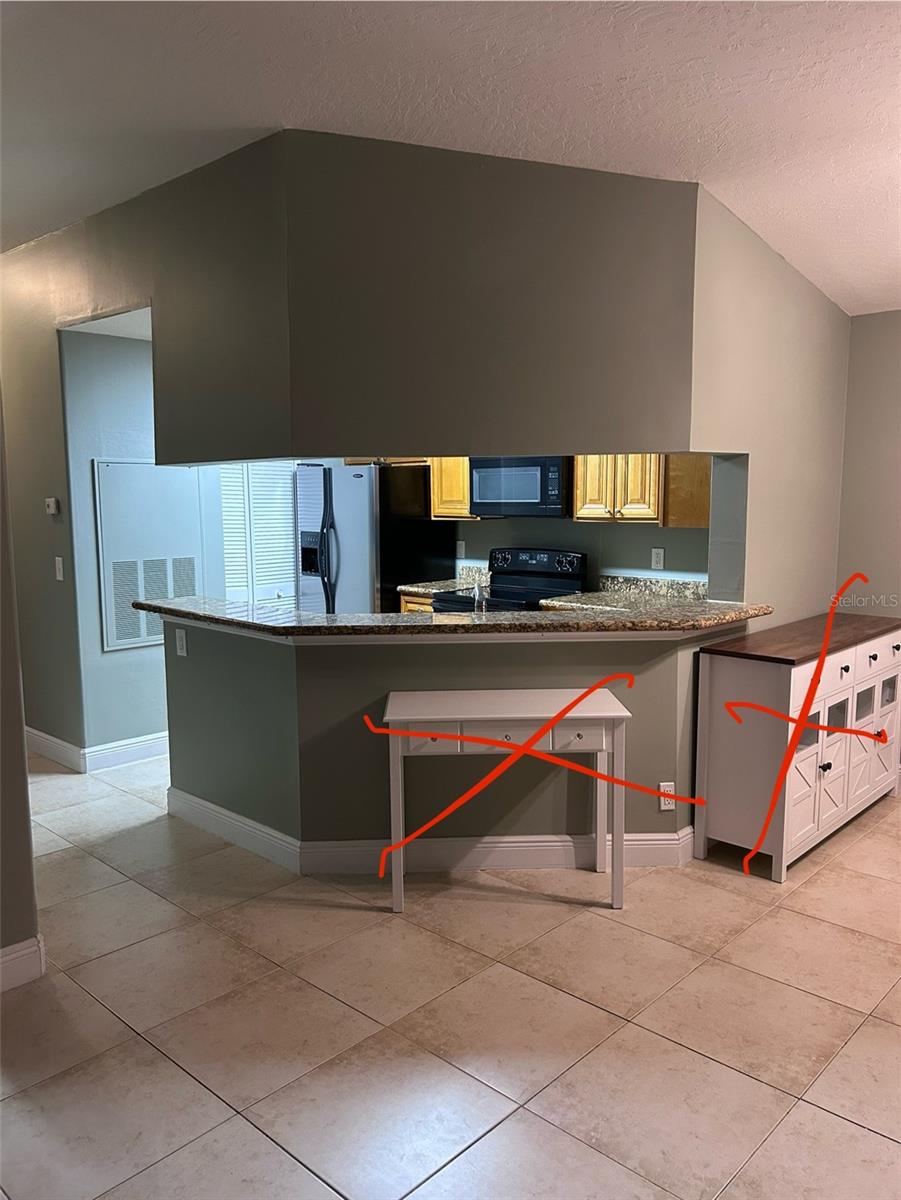 Image 7 of 13 For 7667 Wickham Road 920