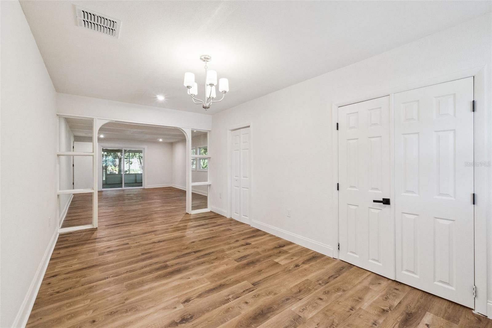 Image 13 of 48 For 5301 Barnett Place