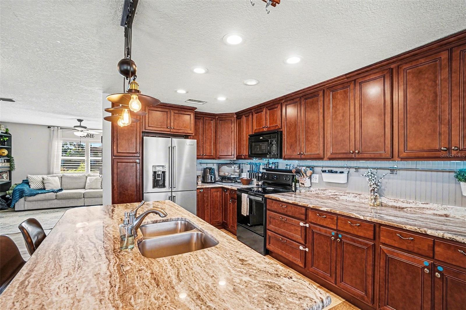 Image 10 of 36 For 2150 Jason Street