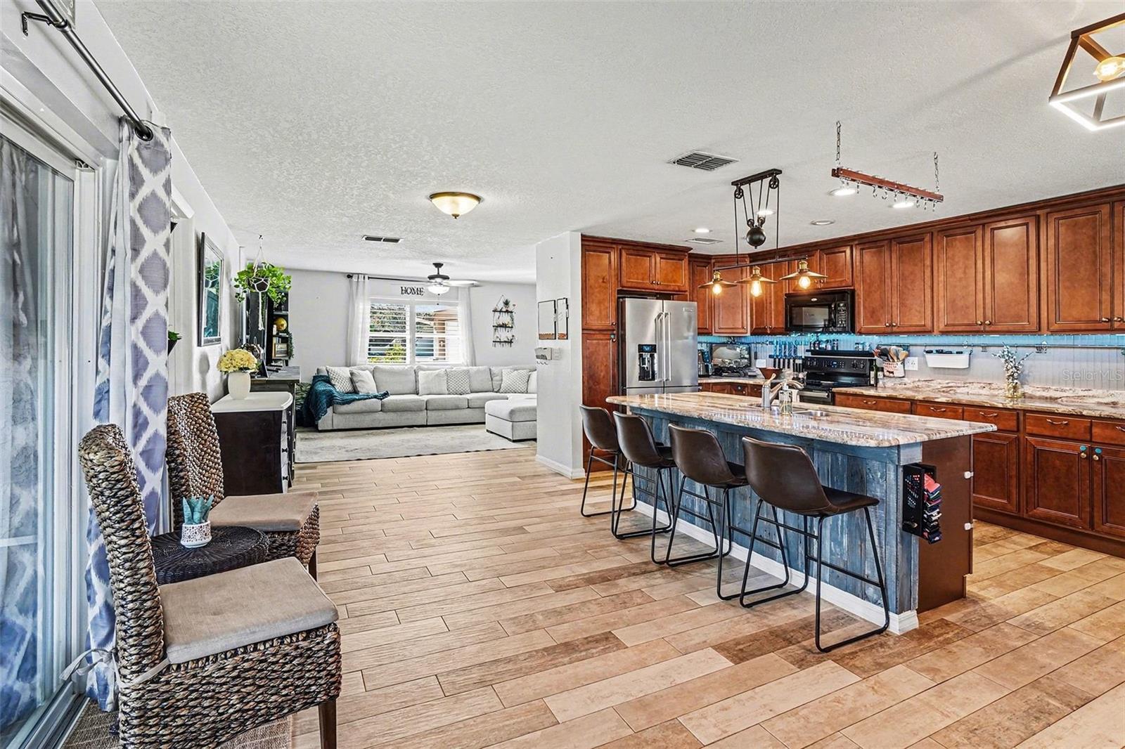 Image 11 of 36 For 2150 Jason Street