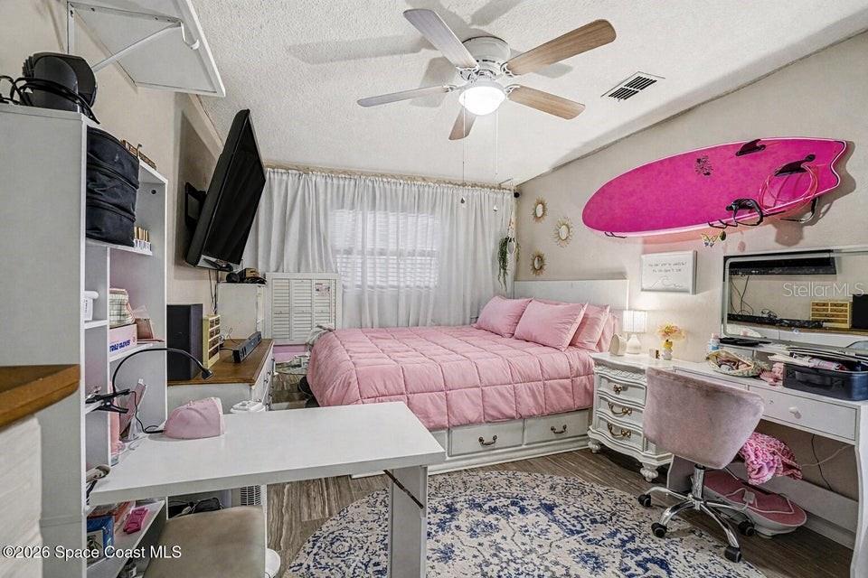 Image 21 of 36 For 2150 Jason Street