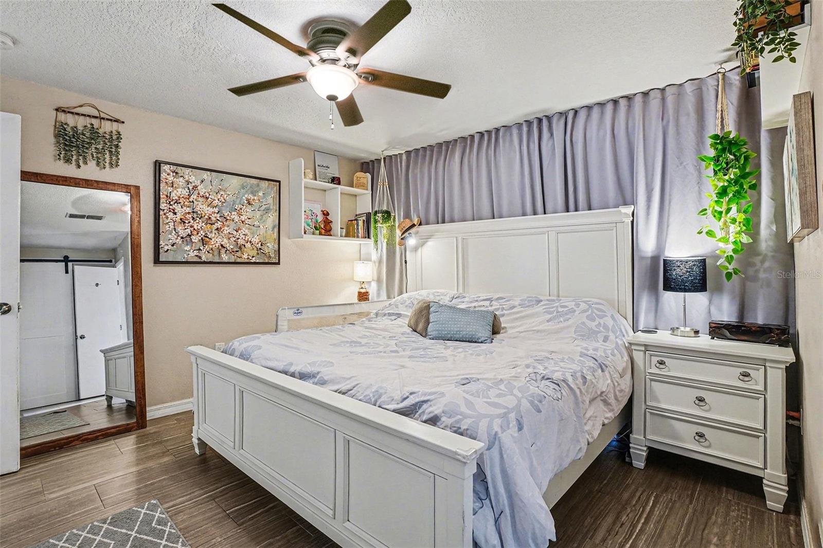 Image 24 of 36 For 2150 Jason Street