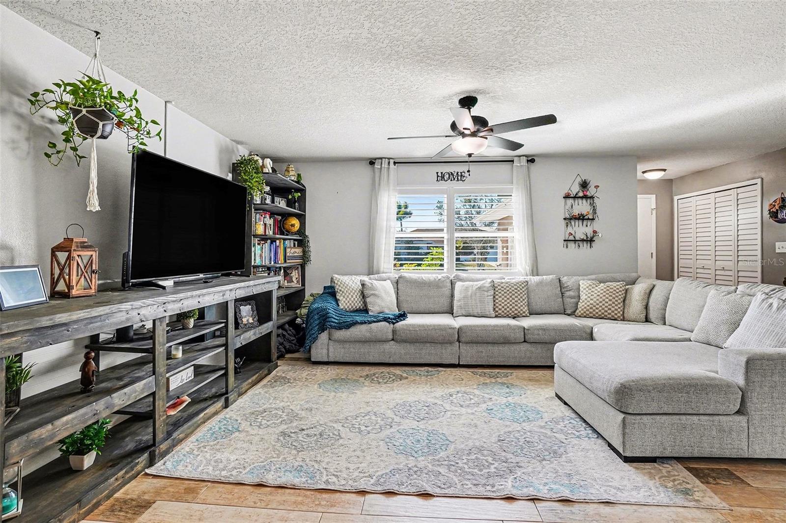 Image 7 of 36 For 2150 Jason Street