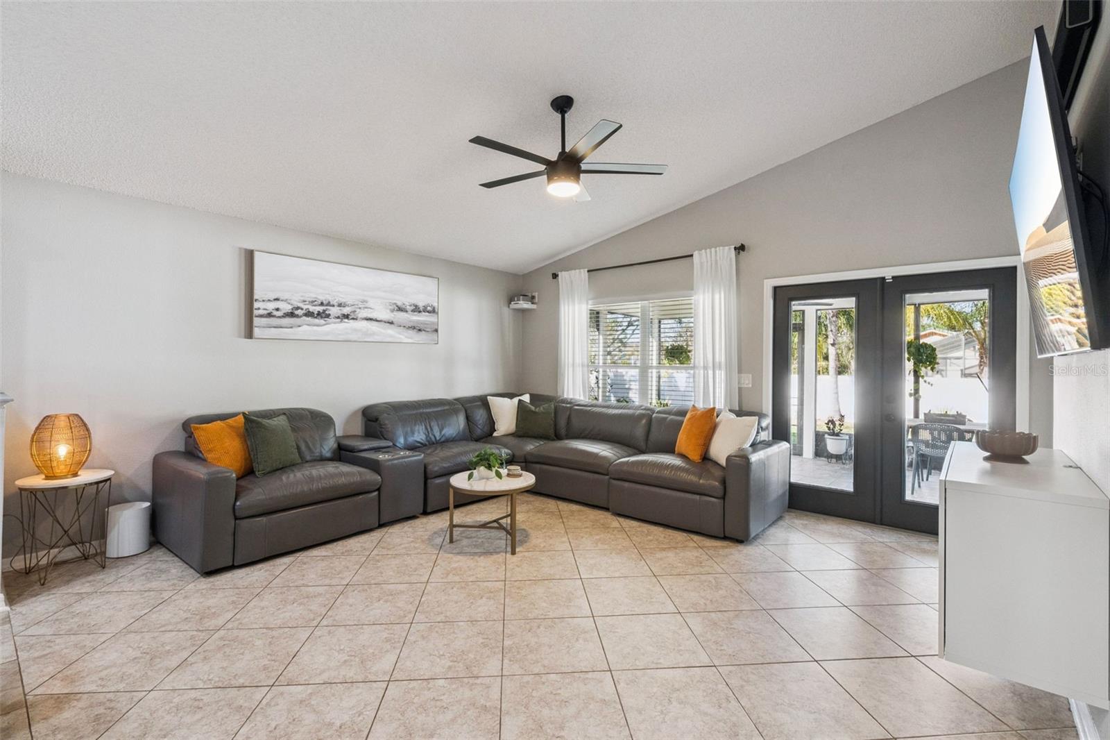 Image 13 of 40 For 760 Magnolia Creek Circle