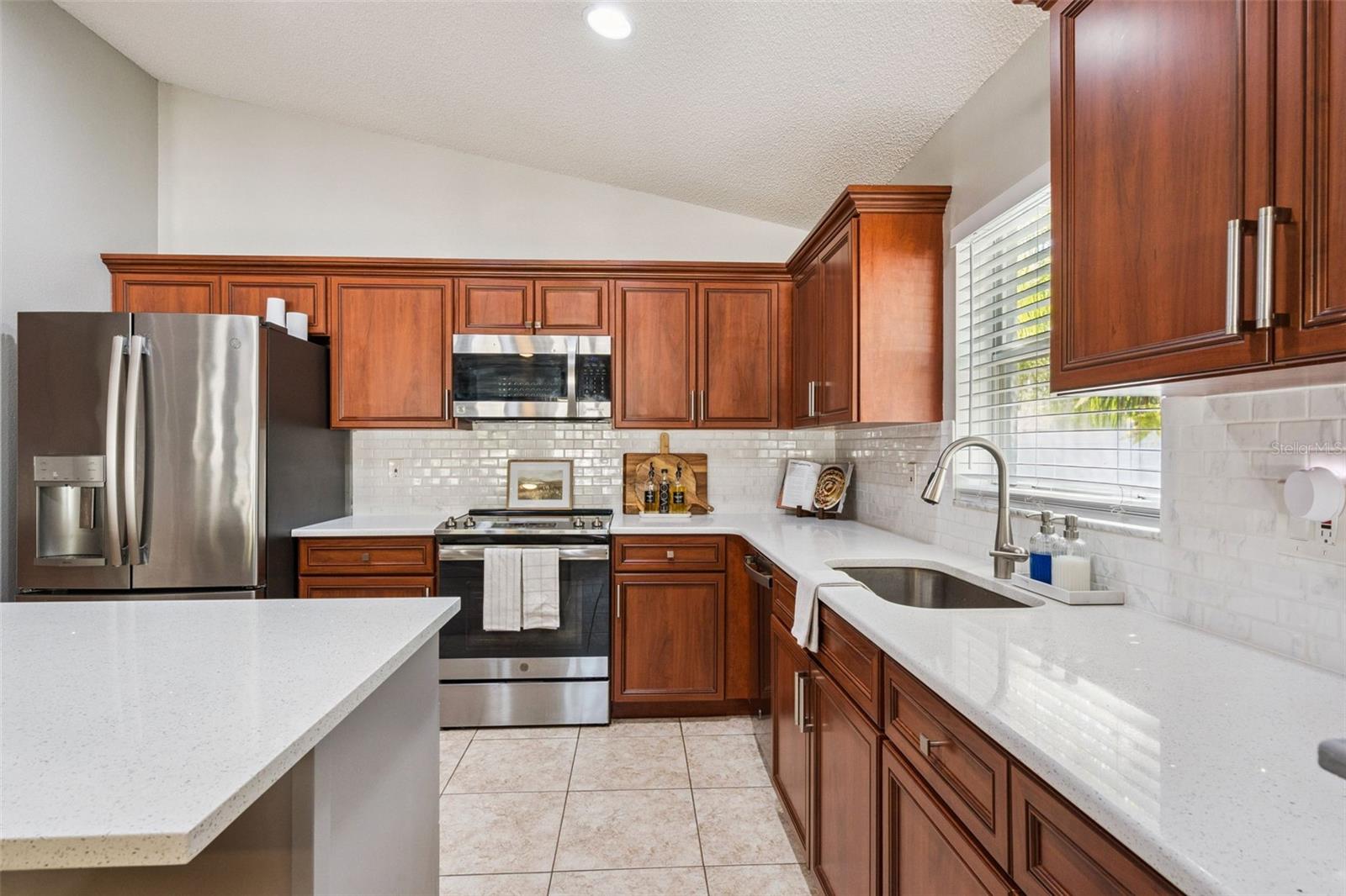 Image 8 of 40 For 760 Magnolia Creek Circle