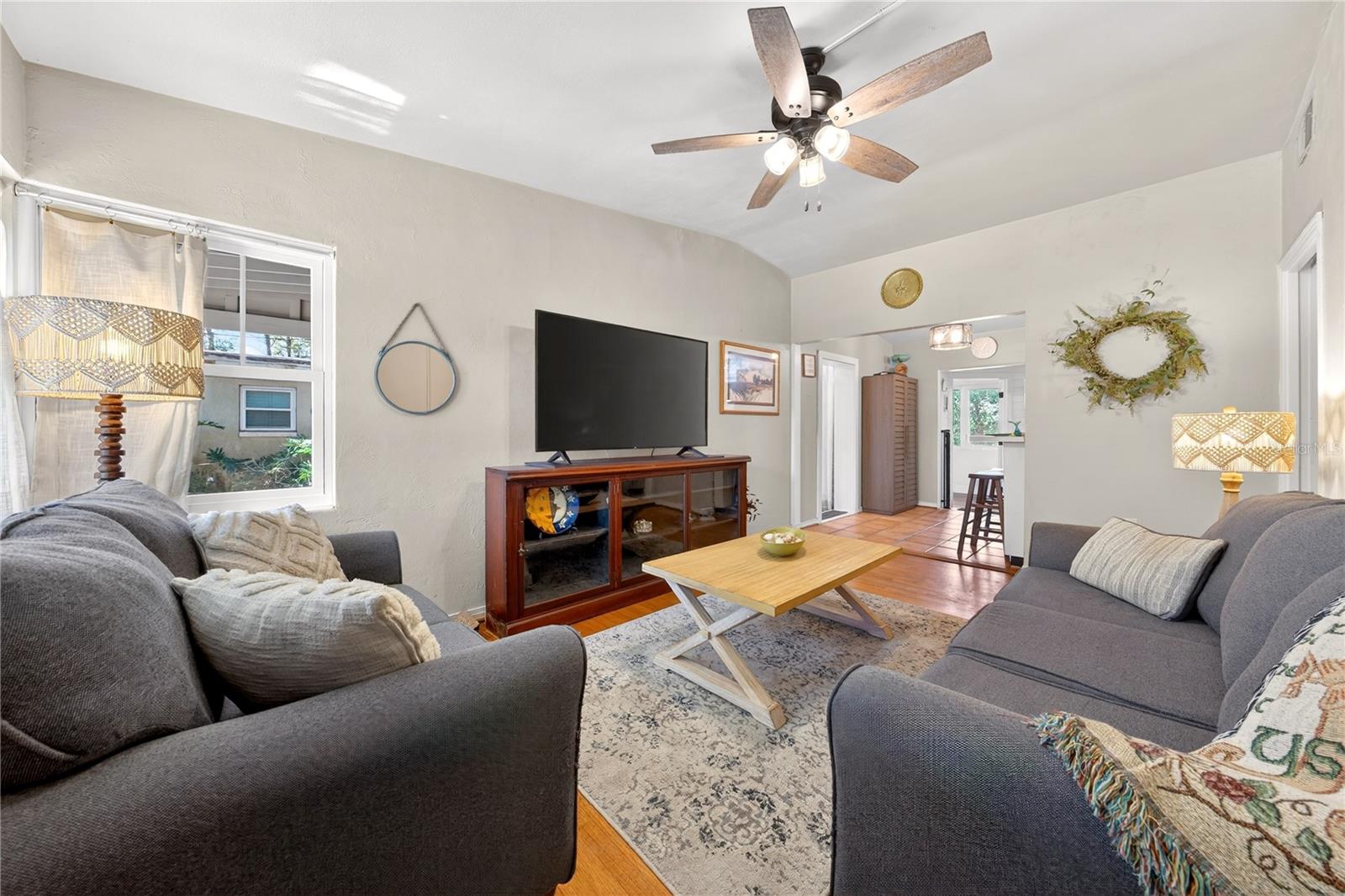 Image 14 of 70 For 2249 Minnesota Avenue