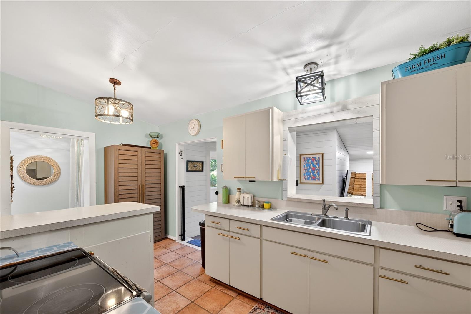 Image 24 of 70 For 2249 Minnesota Avenue