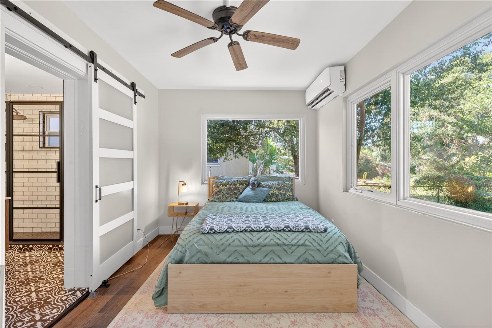 Image 27 of 70 For 2249 Minnesota Avenue