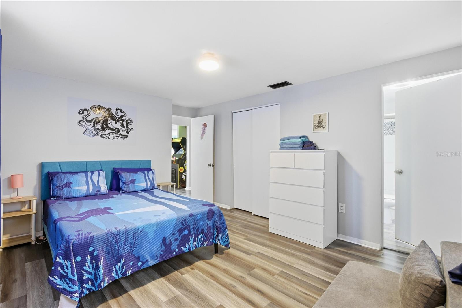 Image 18 of 50 For 5228 Calle Menorca