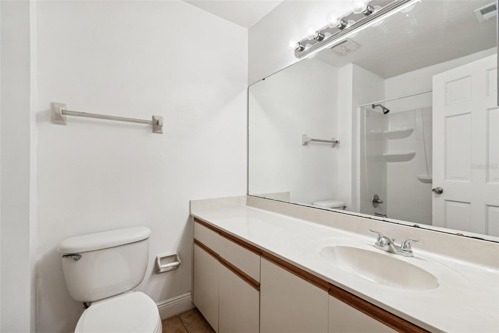 Image 35 of 60 For 2210 Coach House Boulevard 6