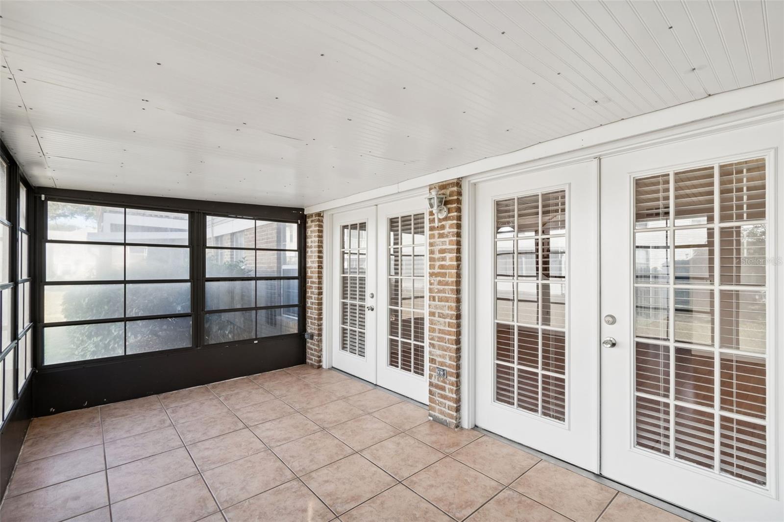 Image 39 of 60 For 2210 Coach House Boulevard 6