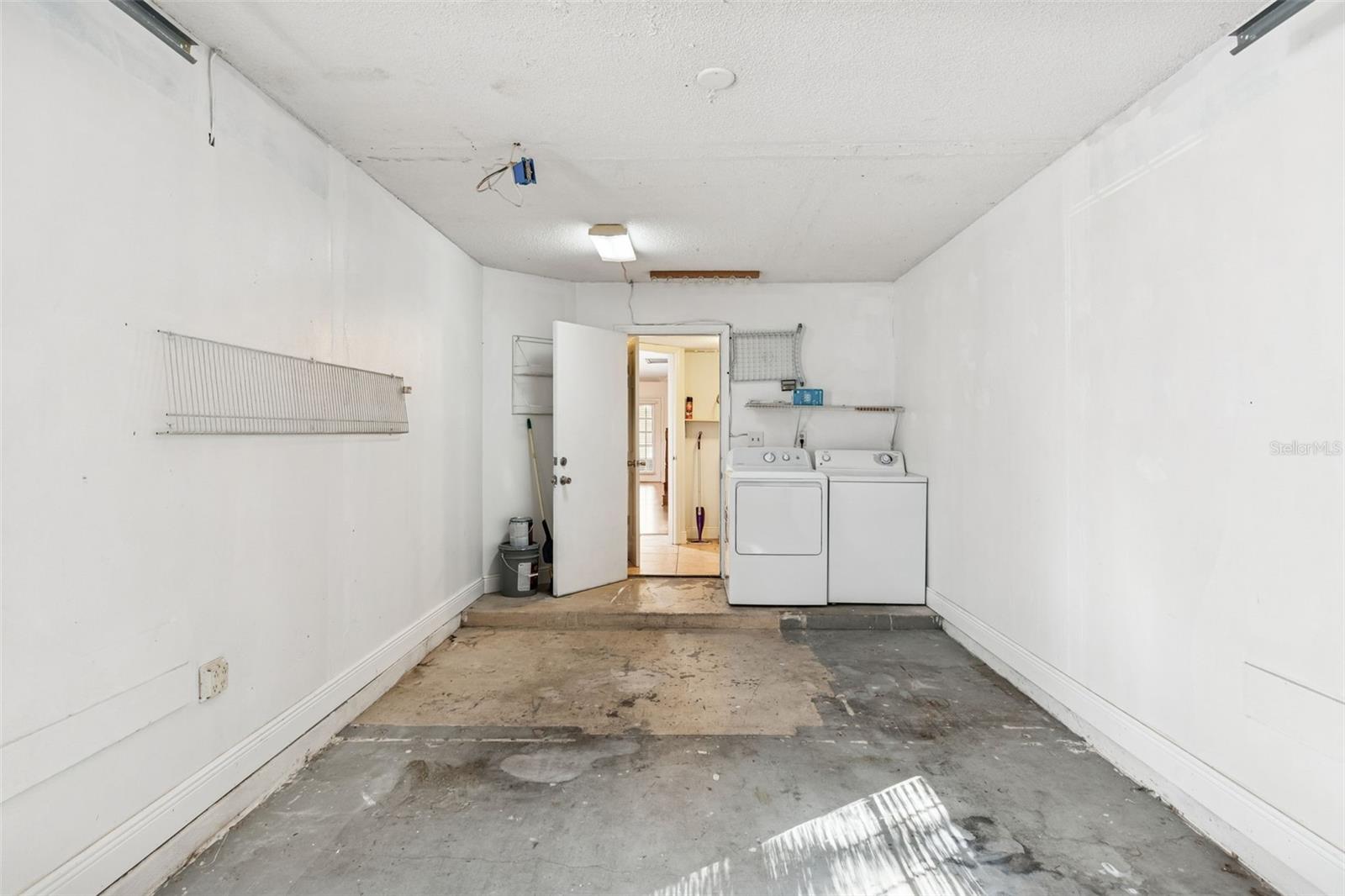 Image 49 of 60 For 2210 Coach House Boulevard 6