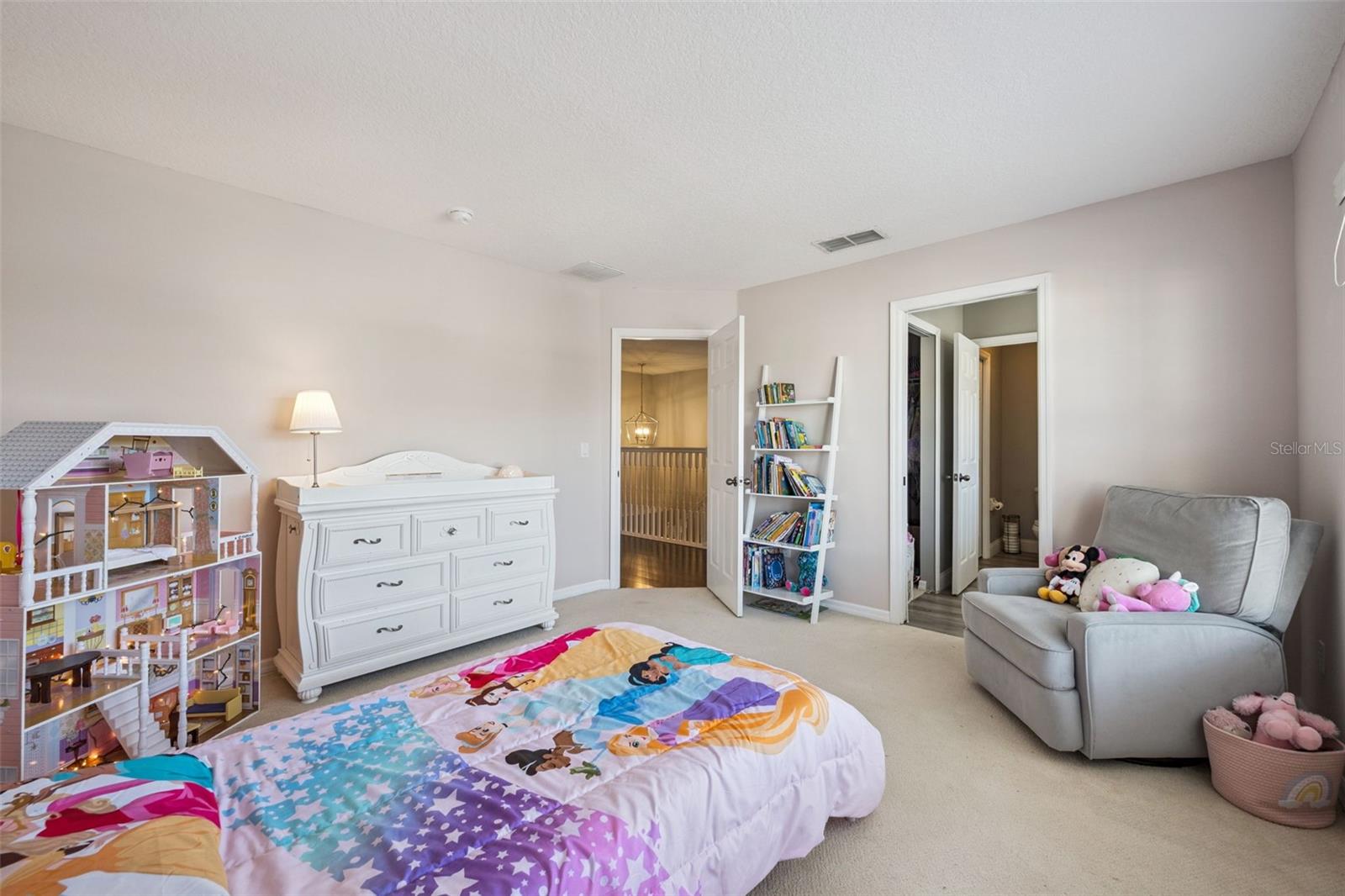 Image 13 of 30 For 9319 Marsh Oaks Court