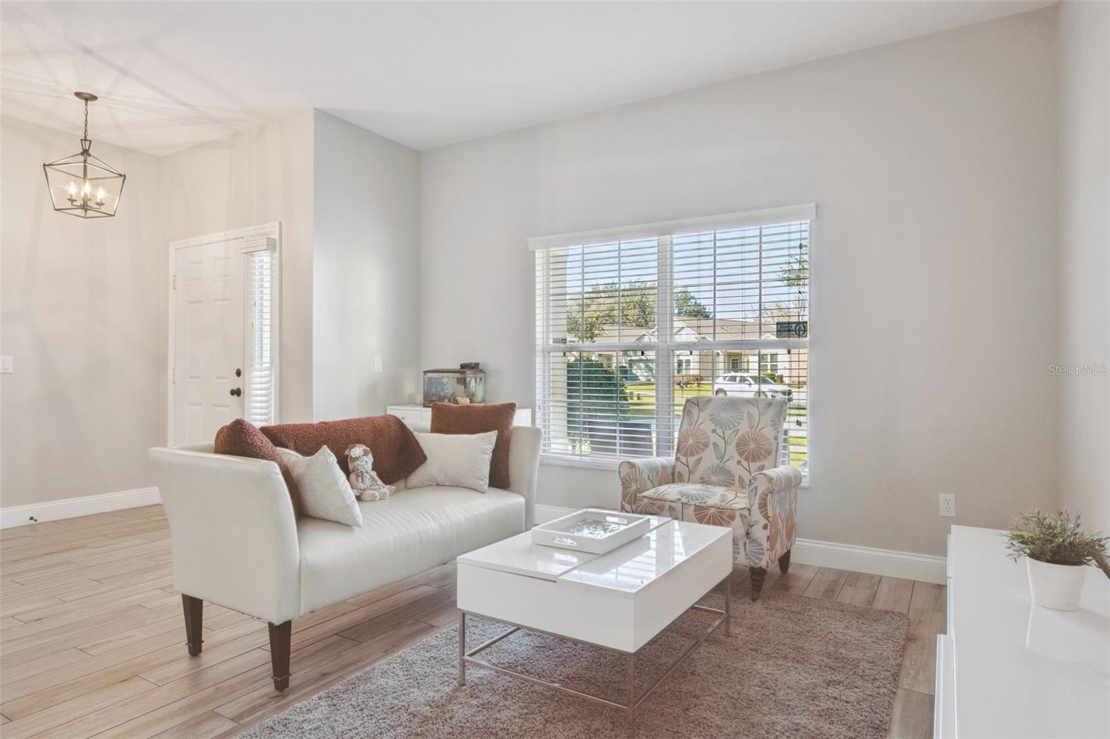 Image 7 of 30 For 9319 Marsh Oaks Court