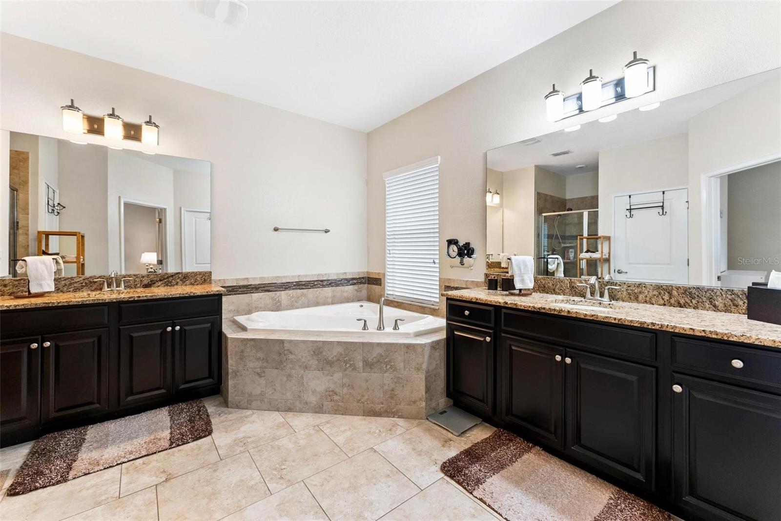 Image 33 of 74 For 4622 Fairy Tale Circle