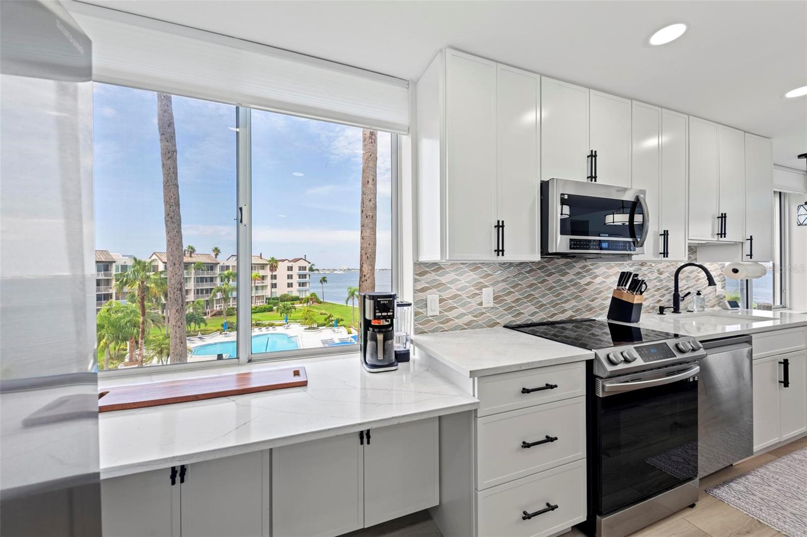 Image 10 of 62 For 5153 Isla Key Boulevard S 408