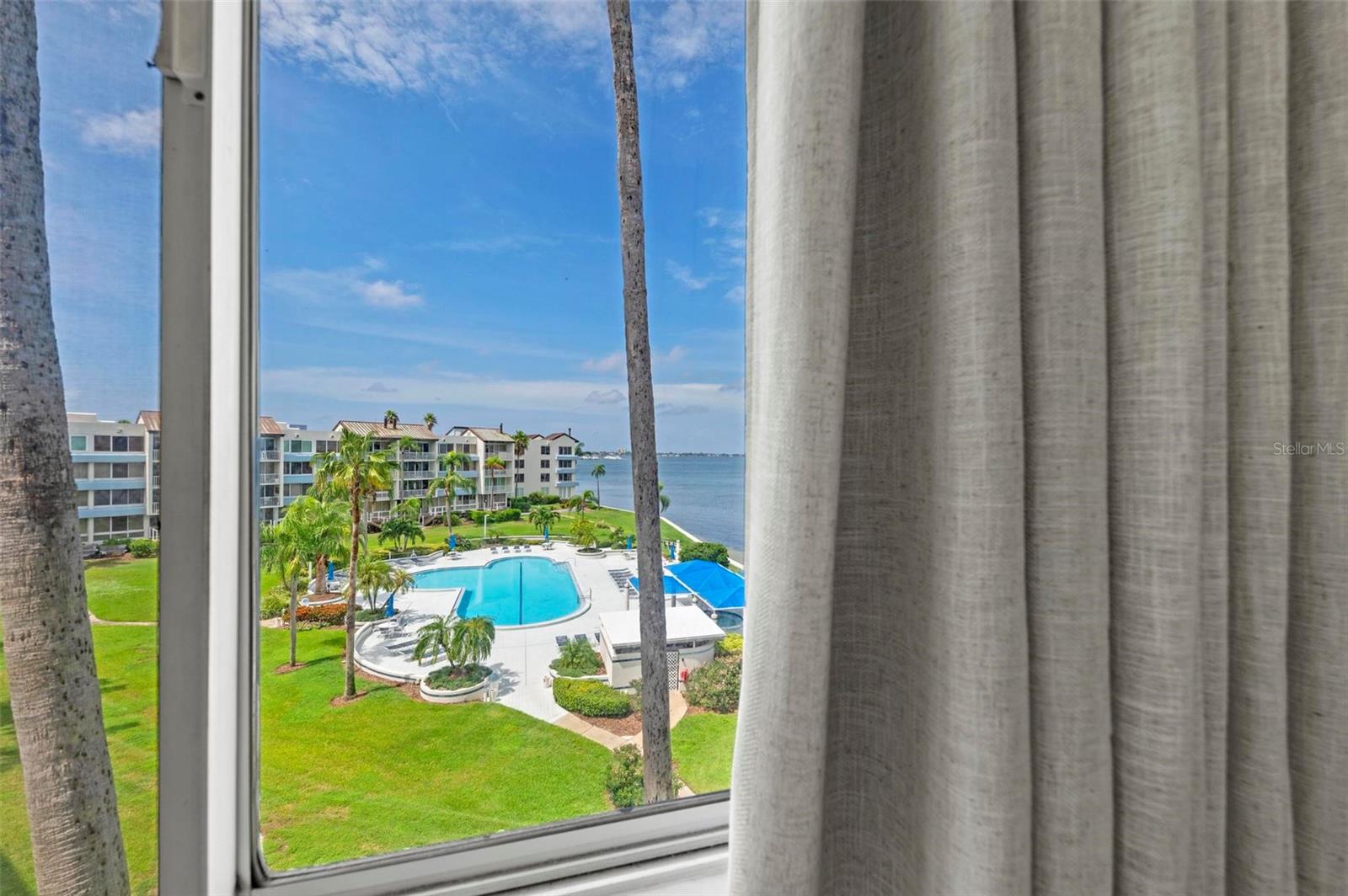 Image 21 of 62 For 5153 Isla Key Boulevard S 408