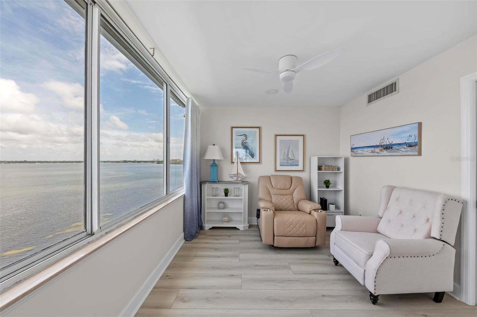 Image 34 of 62 For 5153 Isla Key Boulevard S 408