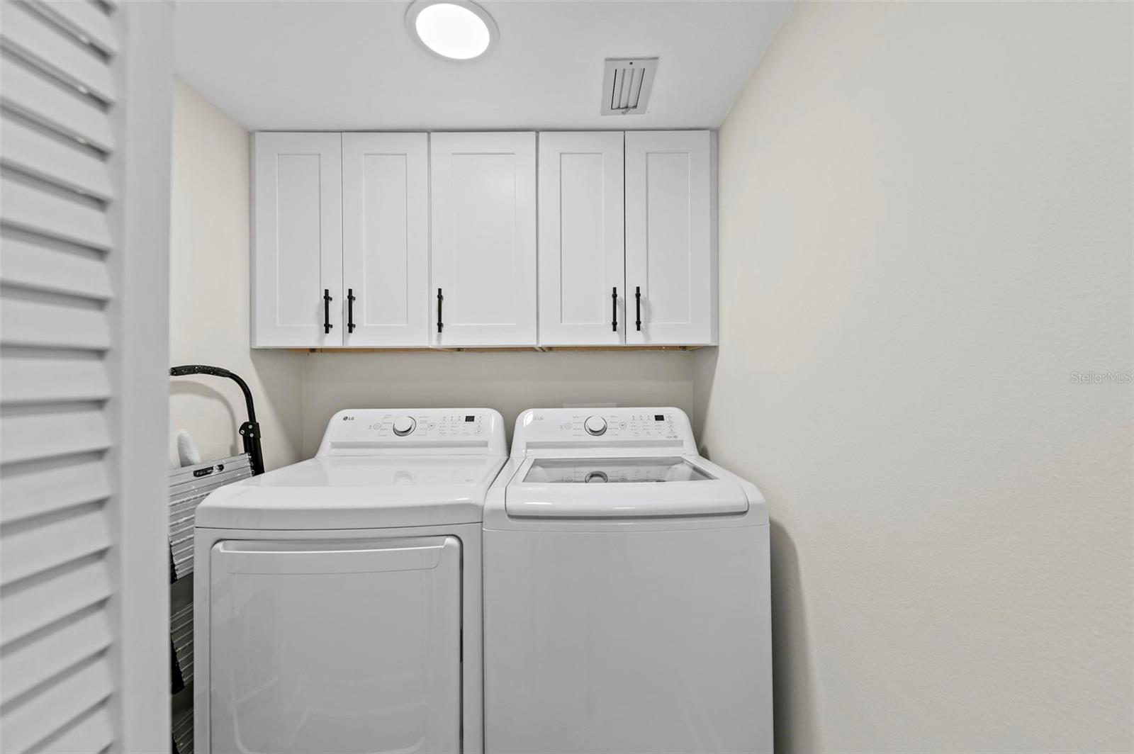 Image 40 of 62 For 5153 Isla Key Boulevard S 408