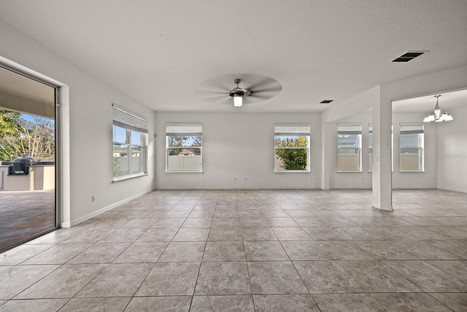 Image 22 of 60 For 4032 Prairie Reserve Boulevard