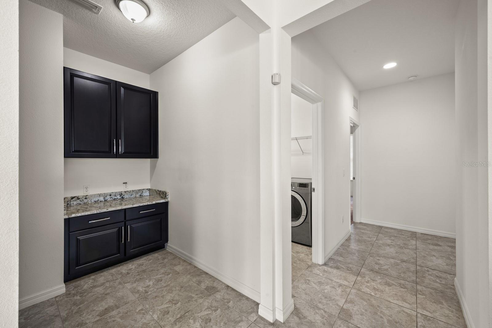 Image 28 of 60 For 4032 Prairie Reserve Boulevard