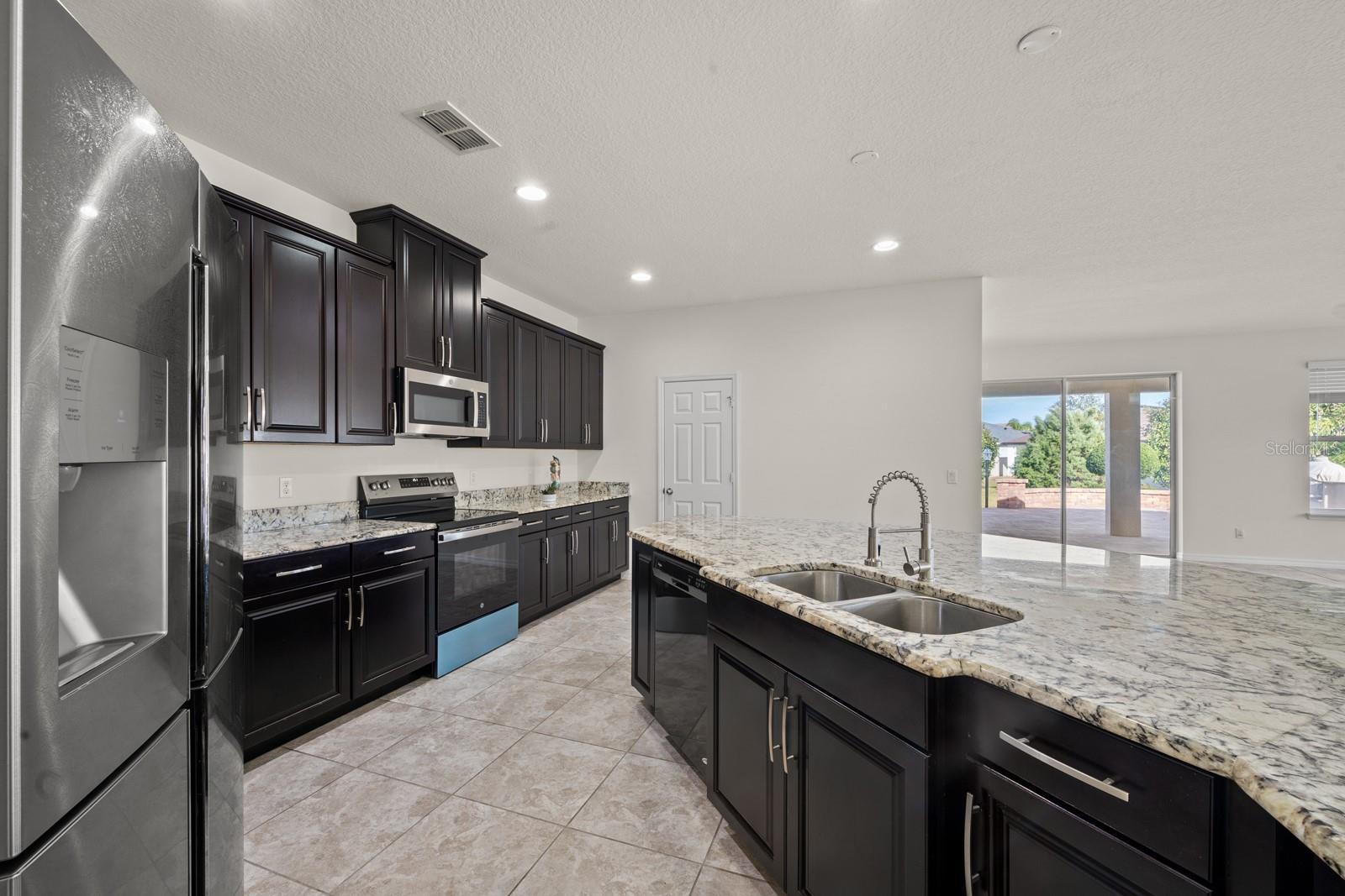 Image 8 of 60 For 4032 Prairie Reserve Boulevard