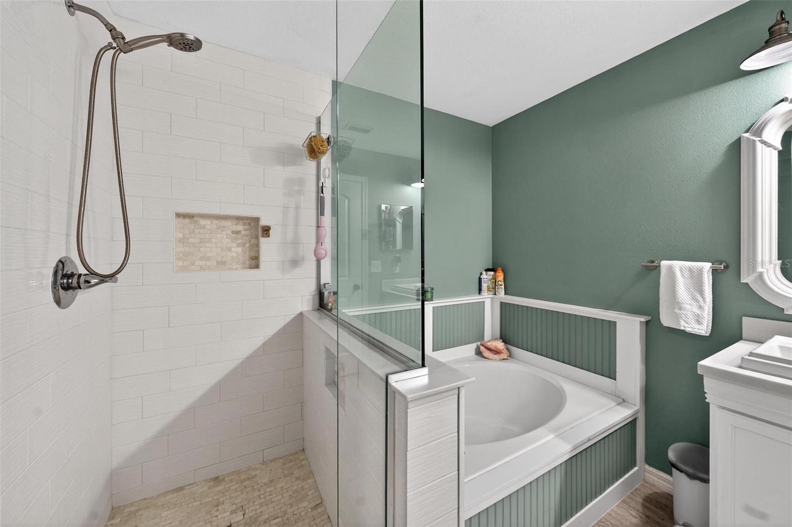 Image 41 of 80 For 1044 Woodson Hammock Circle