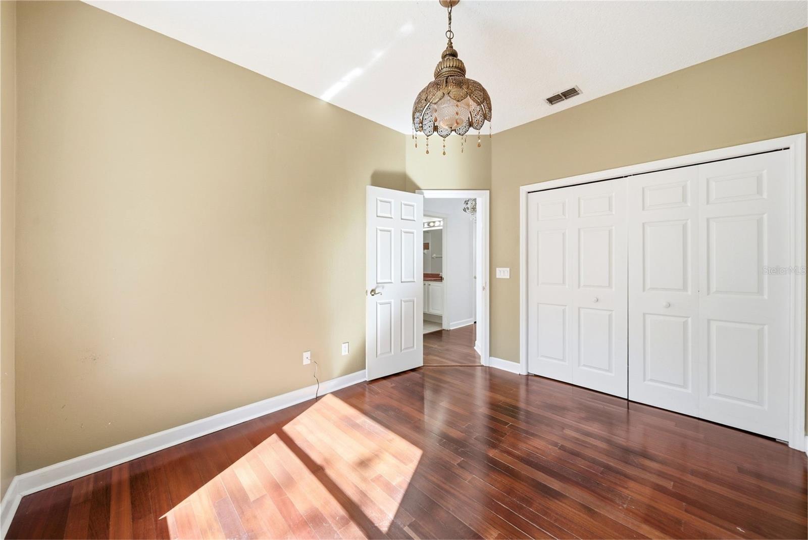 Image 12 of 28 For 715 Powderhorn Circle