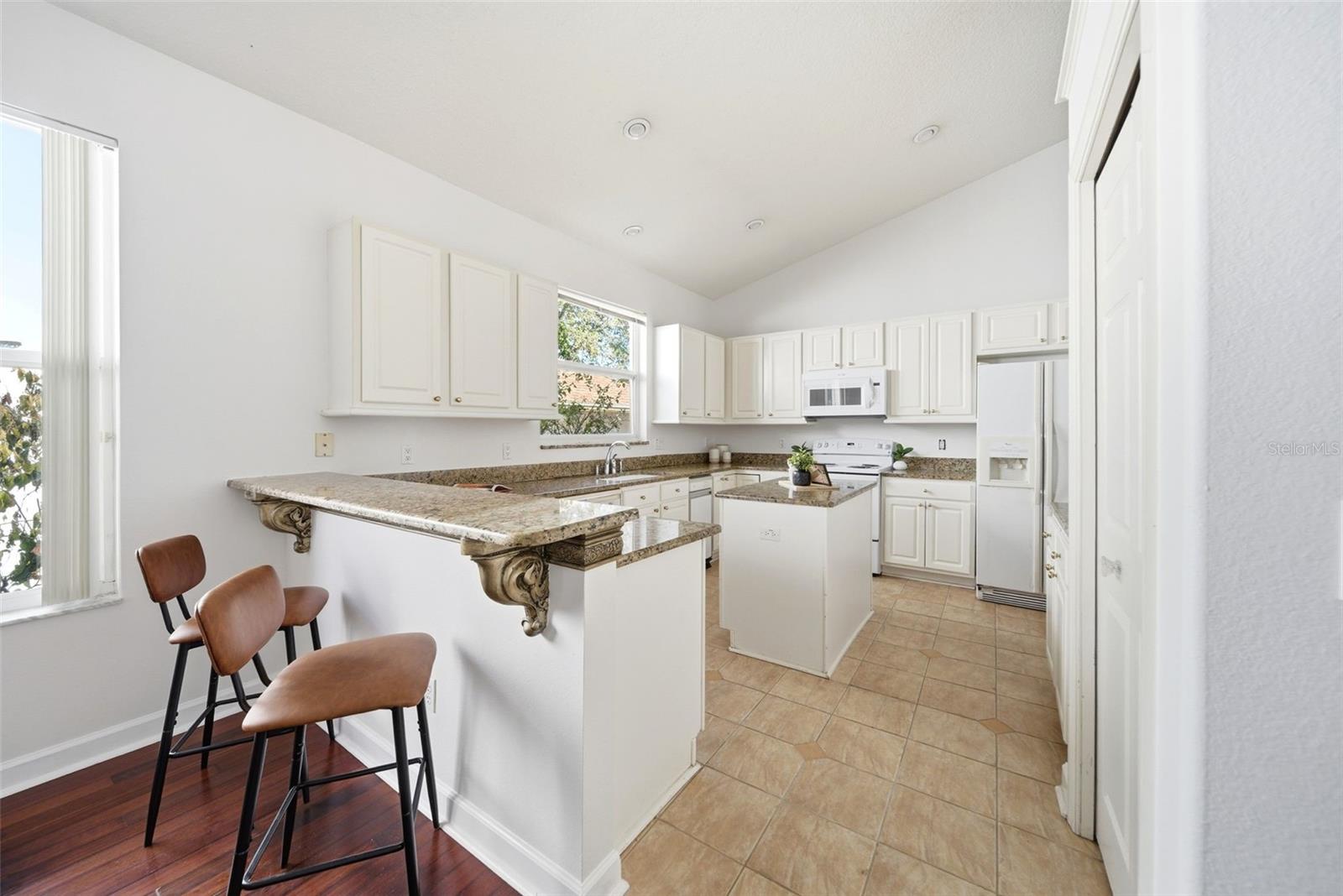 Image 14 of 28 For 715 Powderhorn Circle