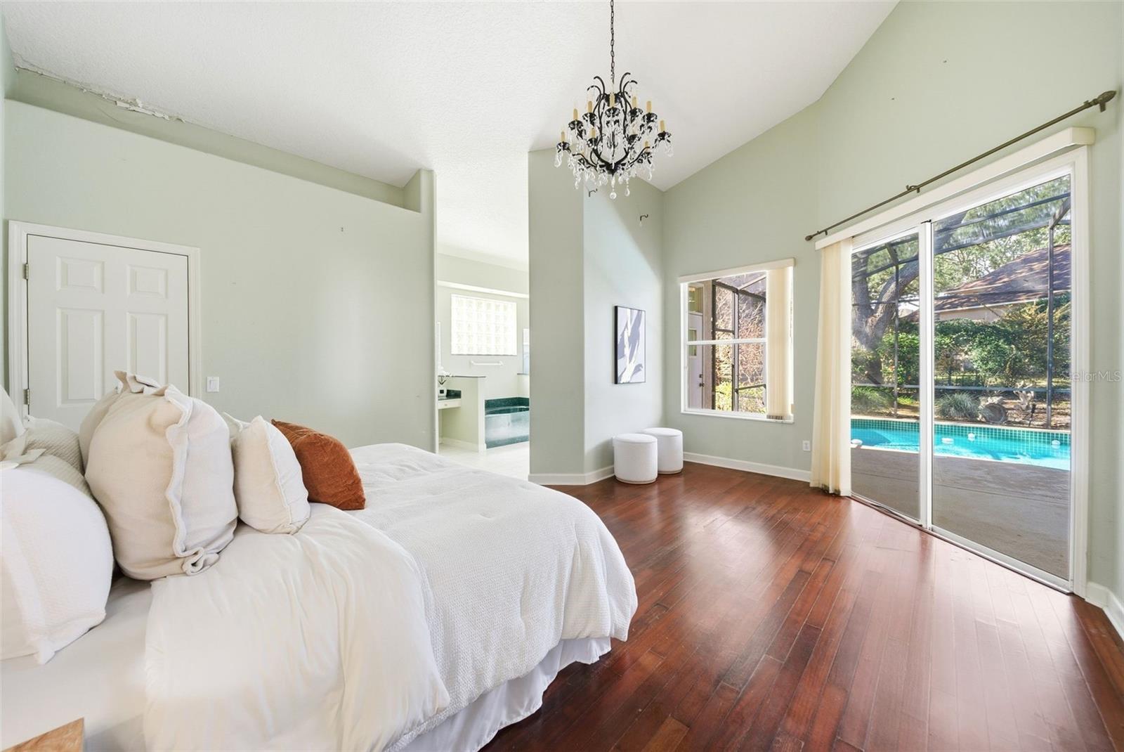 Image 19 of 28 For 715 Powderhorn Circle