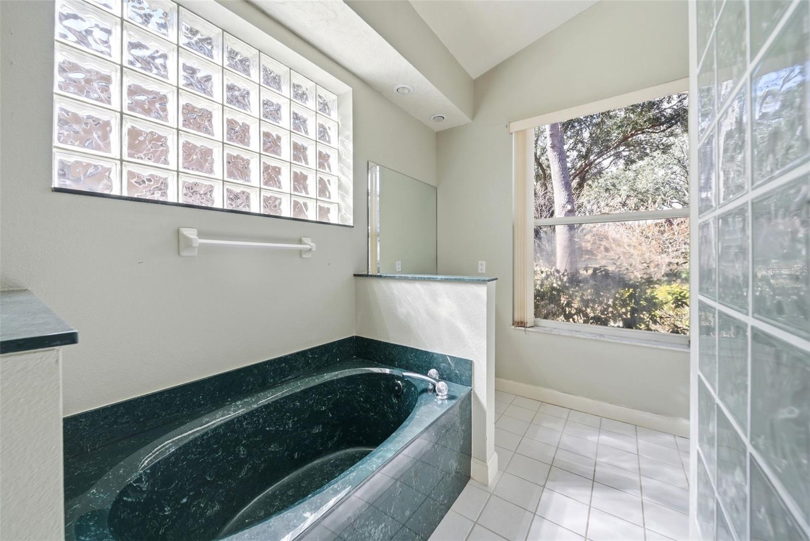 Image 24 of 28 For 715 Powderhorn Circle