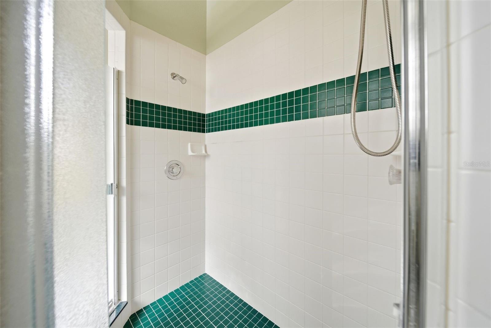 Image 26 of 28 For 715 Powderhorn Circle