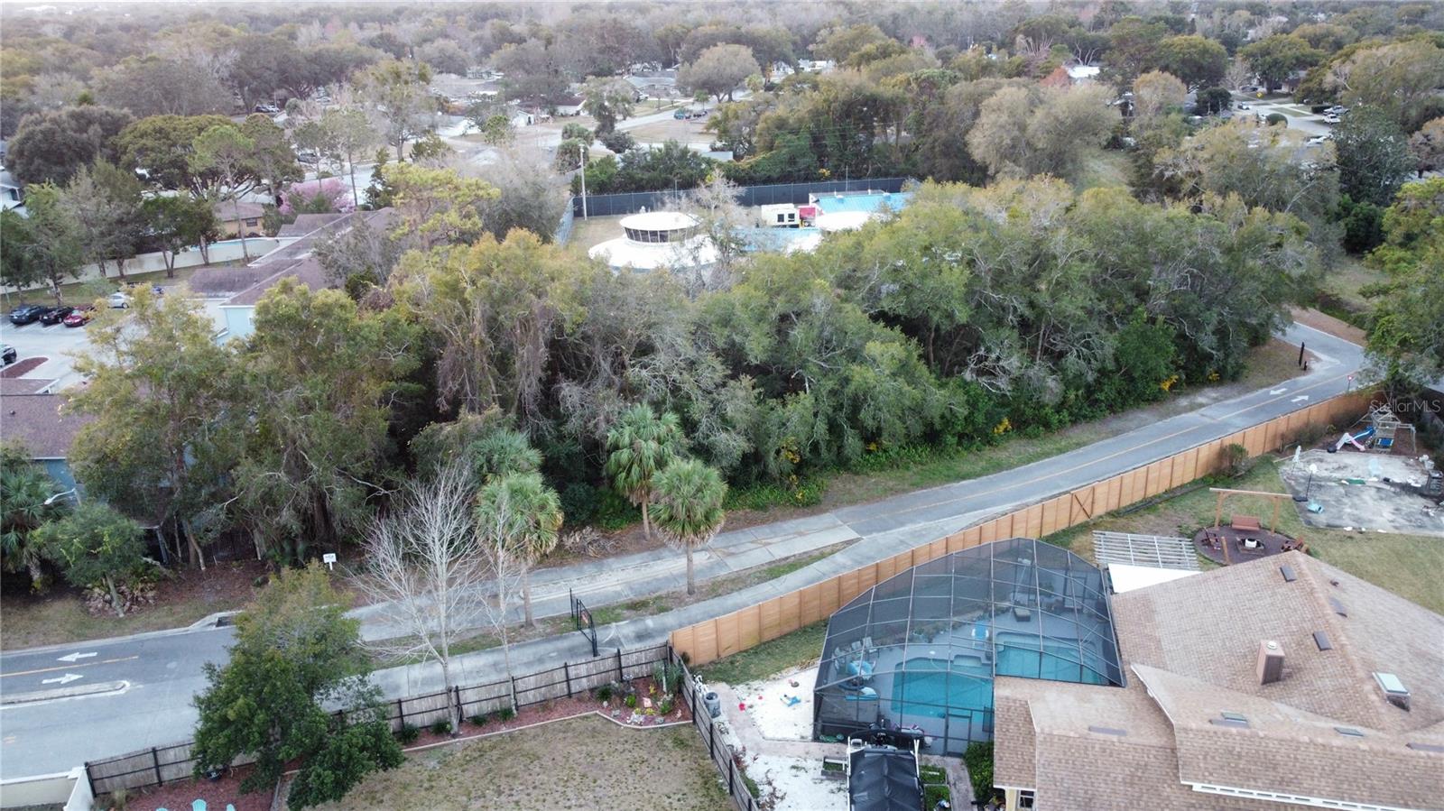 Image 2 of 13 For Wilshire Blvd