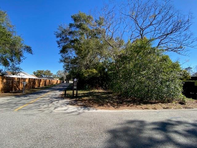 Image 5 of 13 For Wilshire Blvd