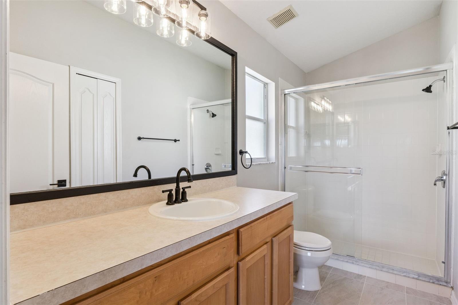 Image 10 of 27 For 14736 Huntley Drive