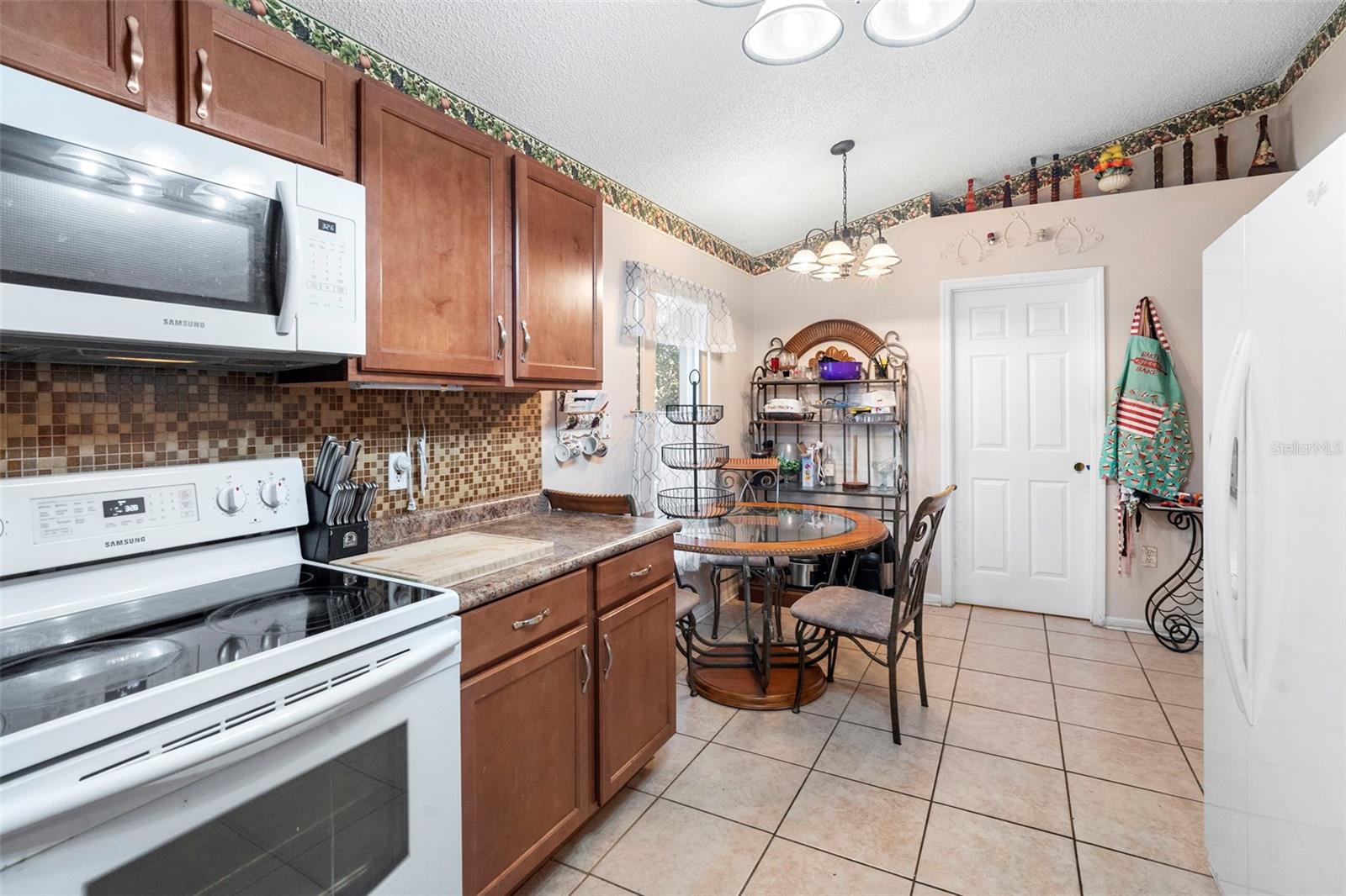 Image 15 of 49 For 26 Jett Loop