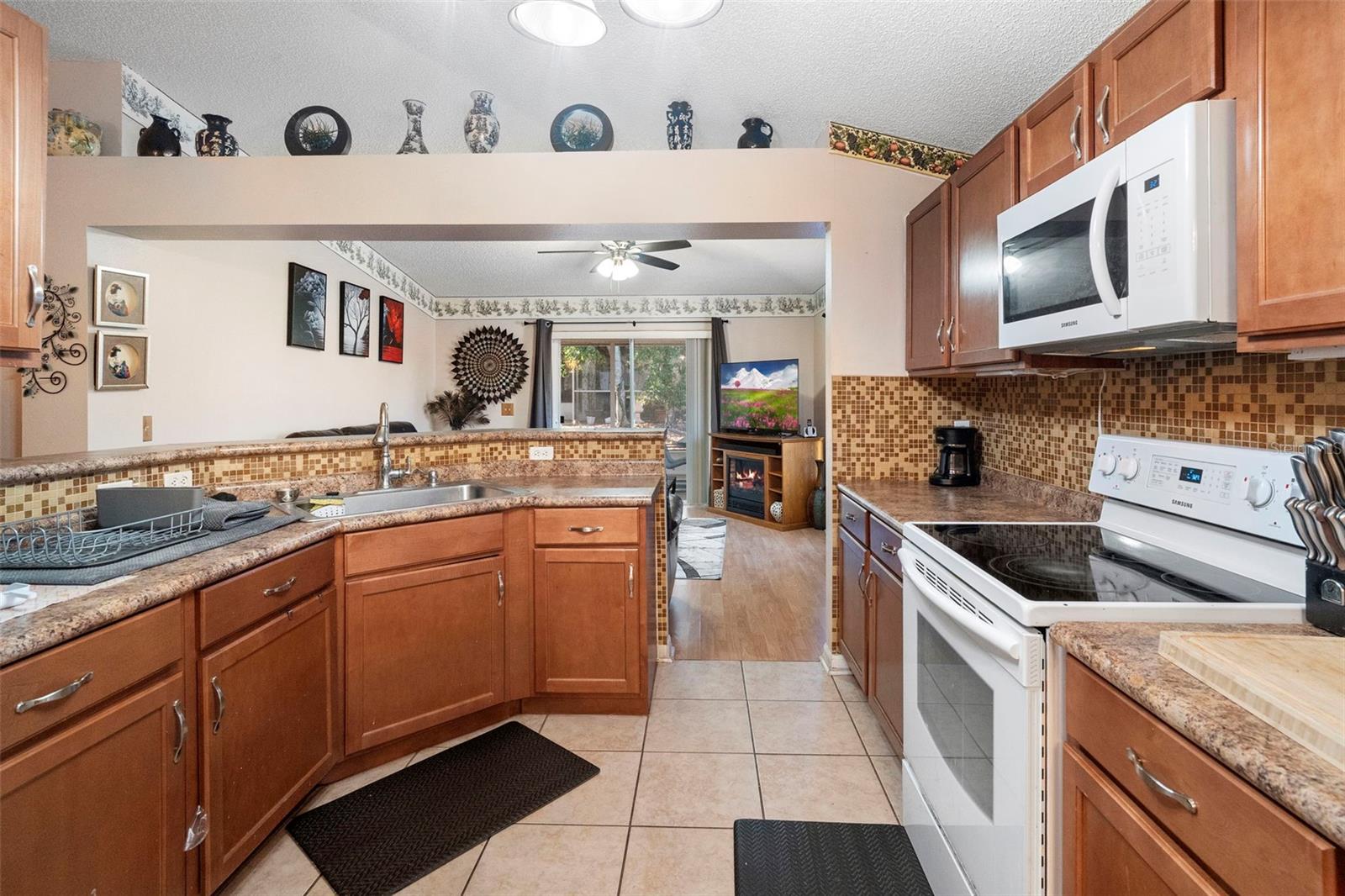 Image 16 of 49 For 26 Jett Loop