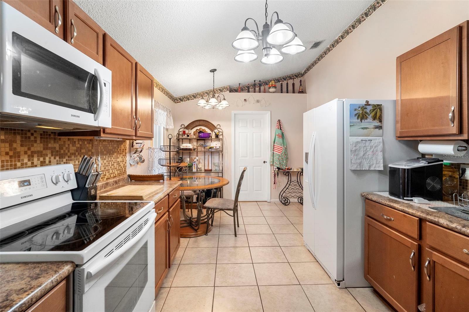 Image 17 of 49 For 26 Jett Loop