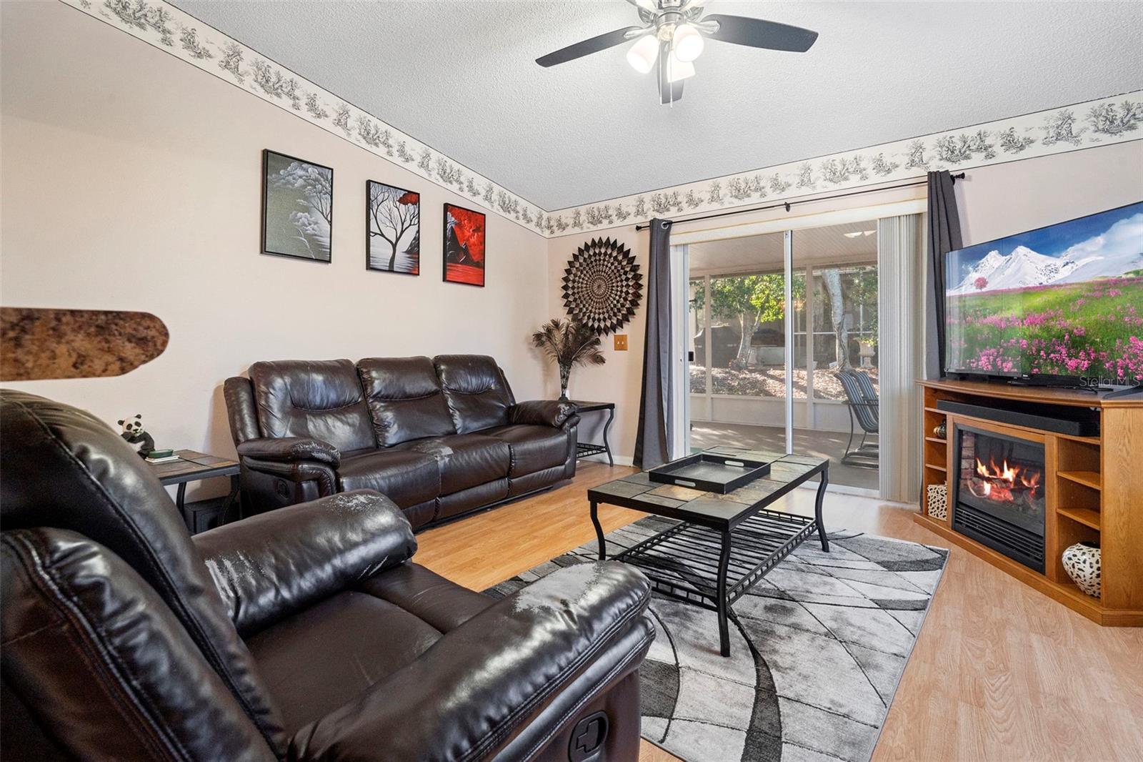 Image 18 of 49 For 26 Jett Loop