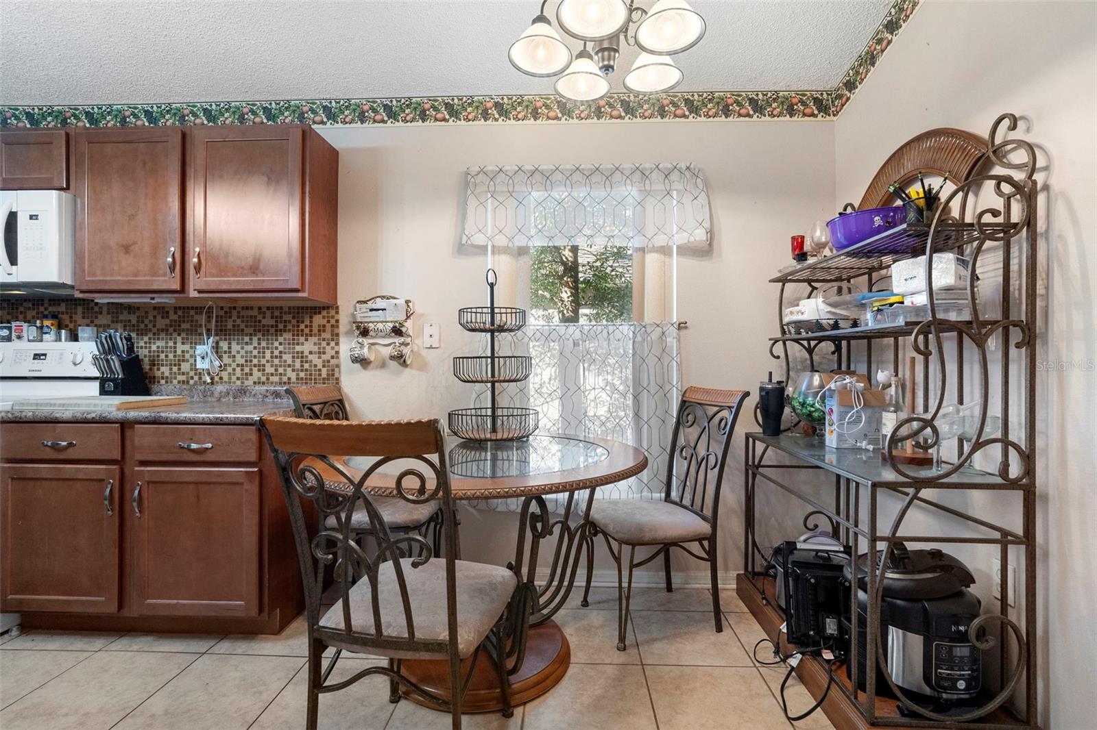 Image 19 of 49 For 26 Jett Loop