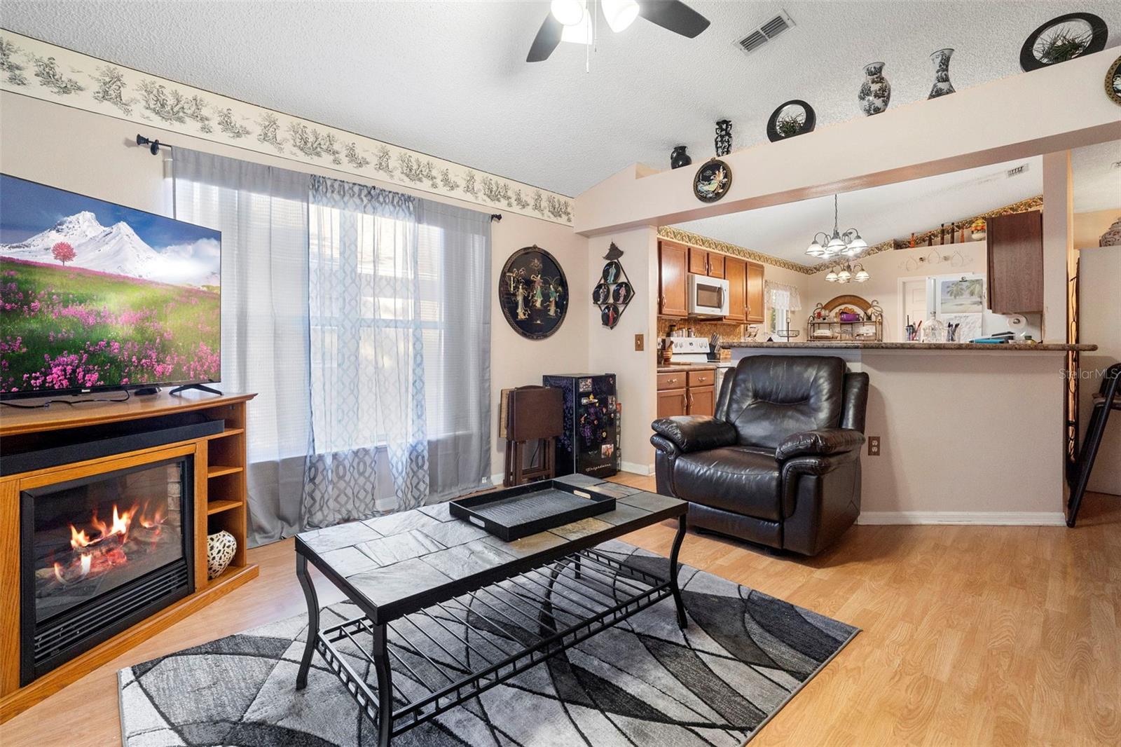 Image 22 of 49 For 26 Jett Loop