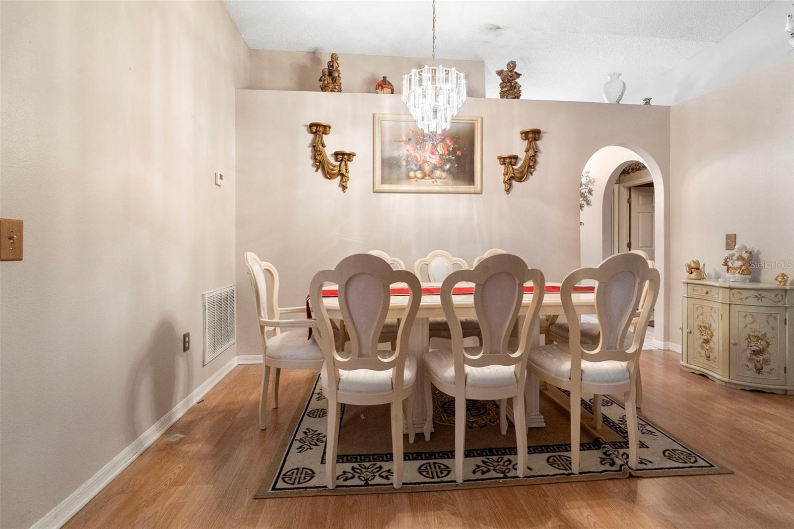 Image 24 of 49 For 26 Jett Loop